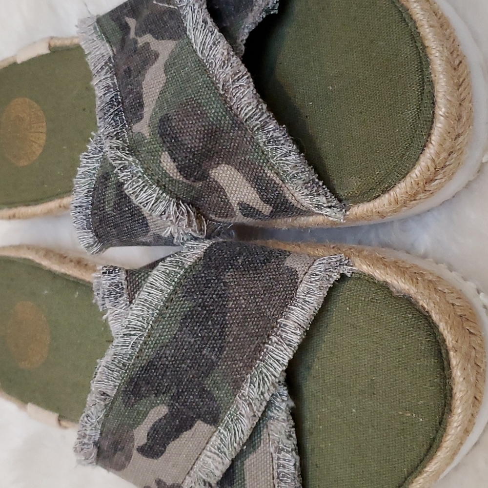 Nahlo Size 8 Kamala Camo Slip-On Flat Form Slides Size 8 - Picture 6 of 9